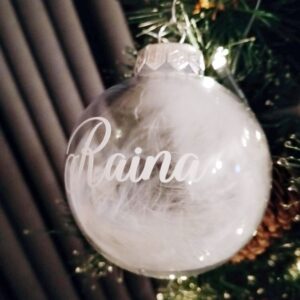 Läbipaistev nimeline sulgedega jõulukuul 8cm